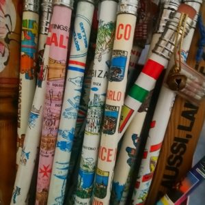 Colección lápices del mundo 25 grandes lápices. Cada lápiz un país diferente