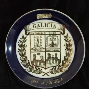 Plato Elyca cerámica tipo porcelana y plata de ley Escudo Galicia 14 cm