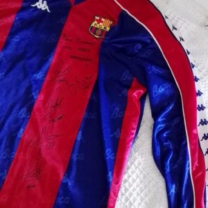 Camiseta Kappa F.C Barcelona Barça firmada por Pep Guardiola, Zubizarreta,… y 9 jugadores más