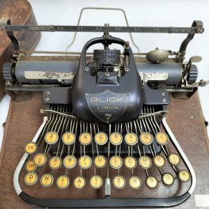 Antigua maquina de escribir Blickensderfer